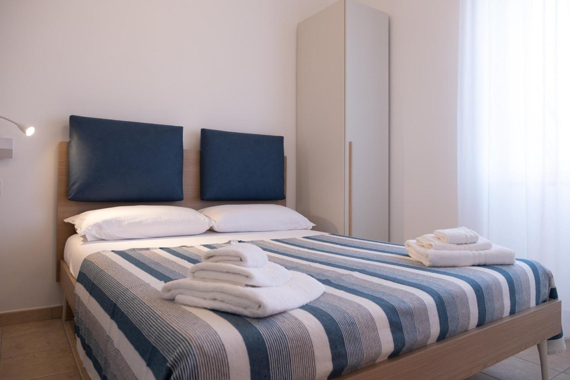 אלגהרו Nautika Suites מראה חיצוני תמונה