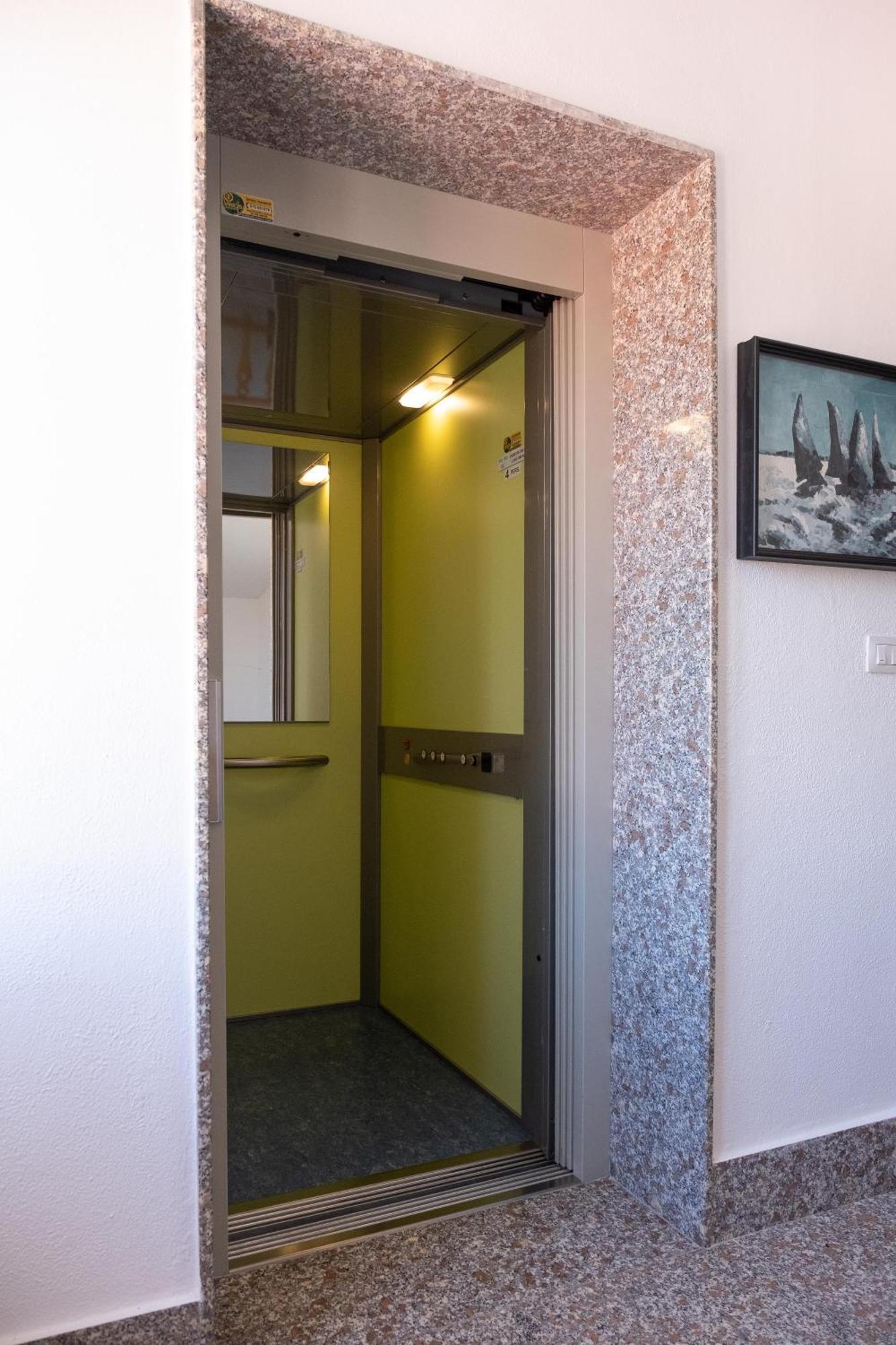 אלגהרו Nautika Suites מראה חיצוני תמונה